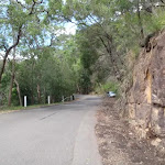 Road into Apple Tree Bay