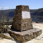 Marker on Pulpit Rock's top lookout