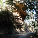Big rock overhang on Dubbo Gully Rd