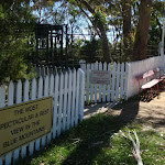 Entrance to Leuralla Park